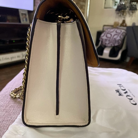 Coach Pink and Cream Shoulder Bag with Chain Strap - Picture 5 of 10